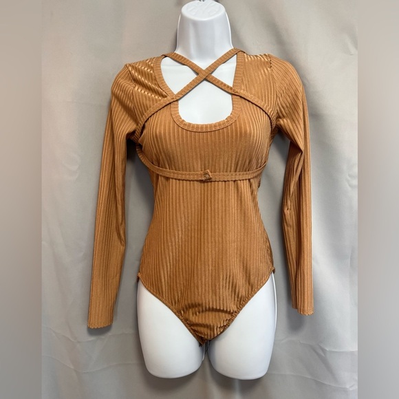 Boohoo Bodysuit Womens Size 10 Camel‎ Top long sleeves - Picture 1 of 7